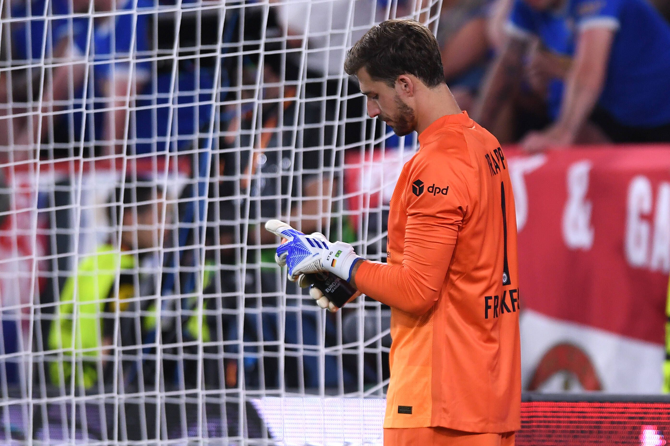 Kevin Trapp hatte sich Notizen zu den Elferschützen der Rangers auf die Trinkflasche geklebt. 