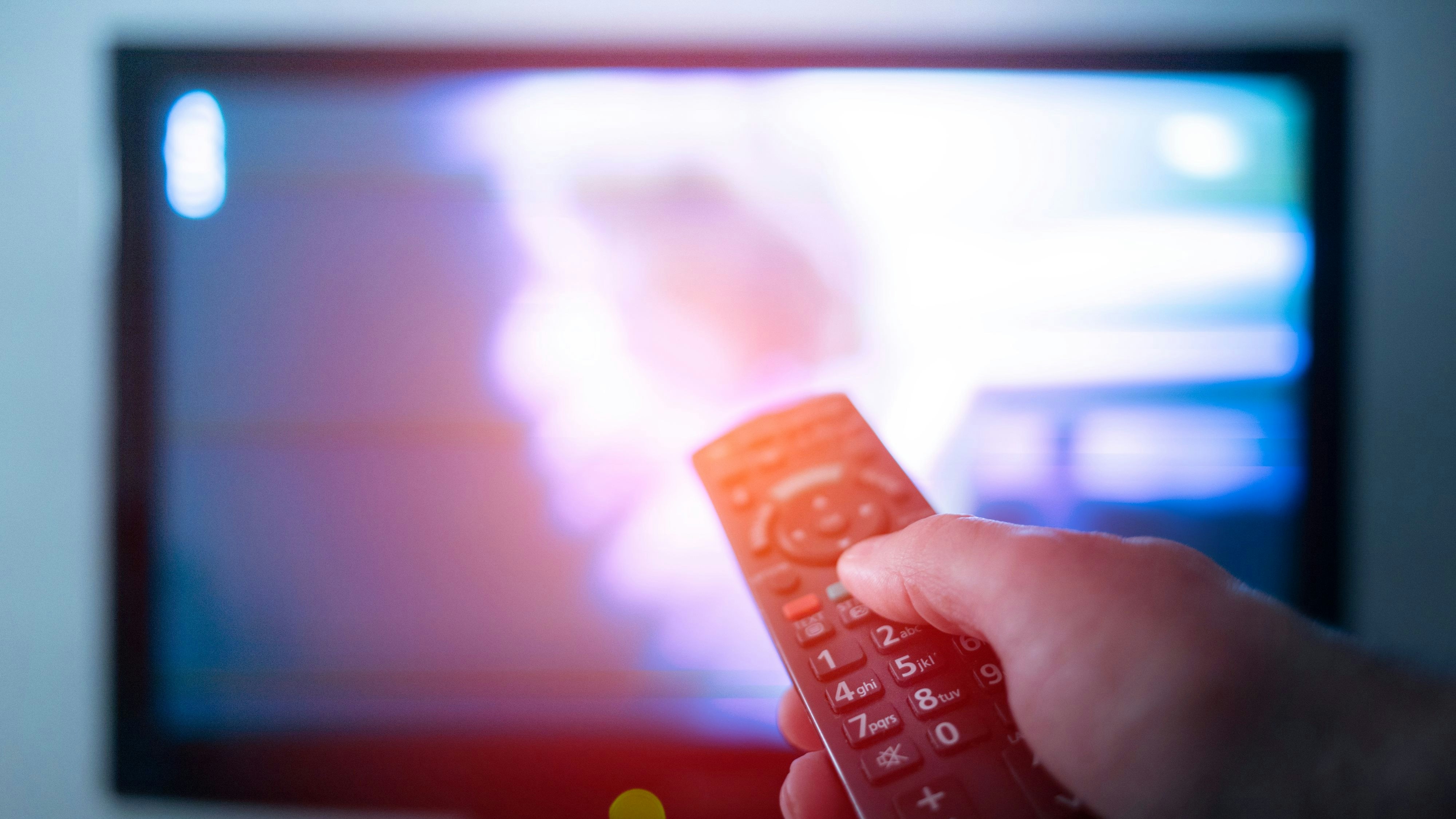 Familie zahlt ORF-Gebühr – kann Sender nicht empfangen – Österreich ...