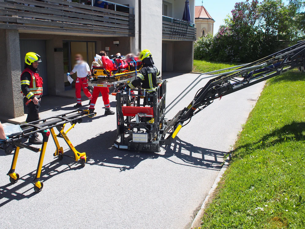 Die Feuerwehr rückte zur Menschenrettung aus.