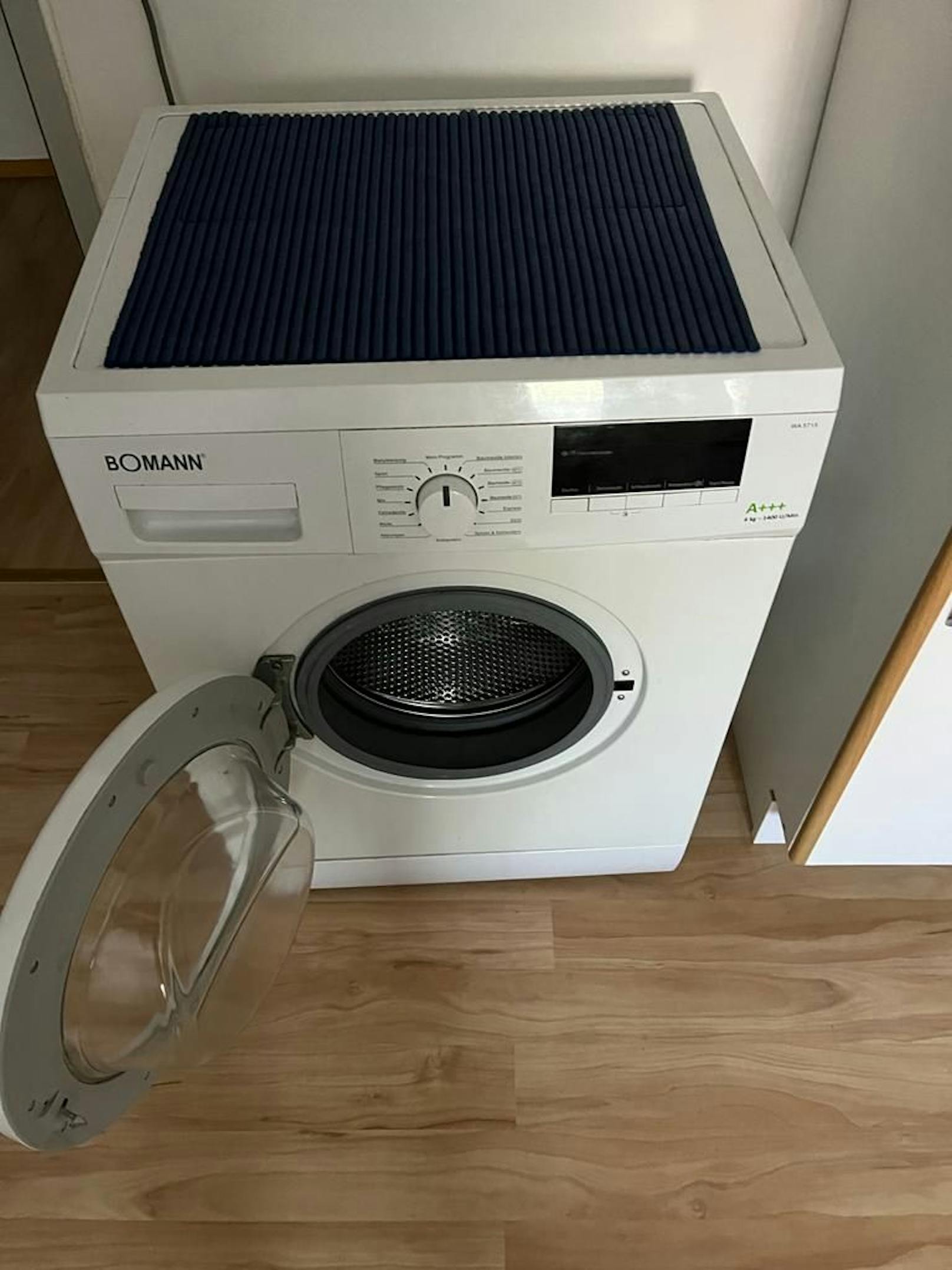 Die Waschmaschine, gekauft am 14.4. 2017 - pünktlich zum Garantieablauf Ende April die erste Fehlermeldung