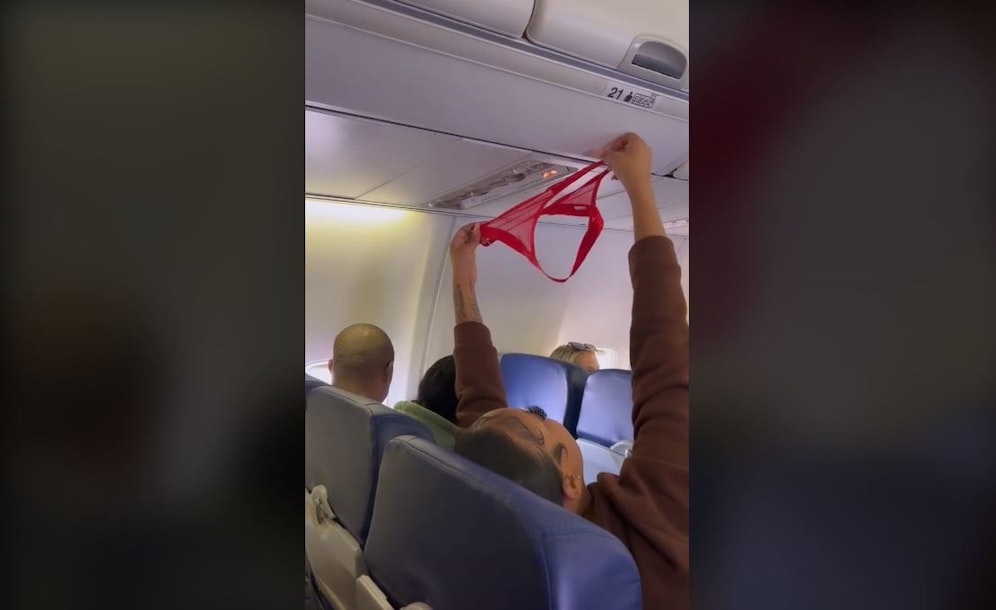 Sowas sieht man im Flugzeug nicht alle Tage.