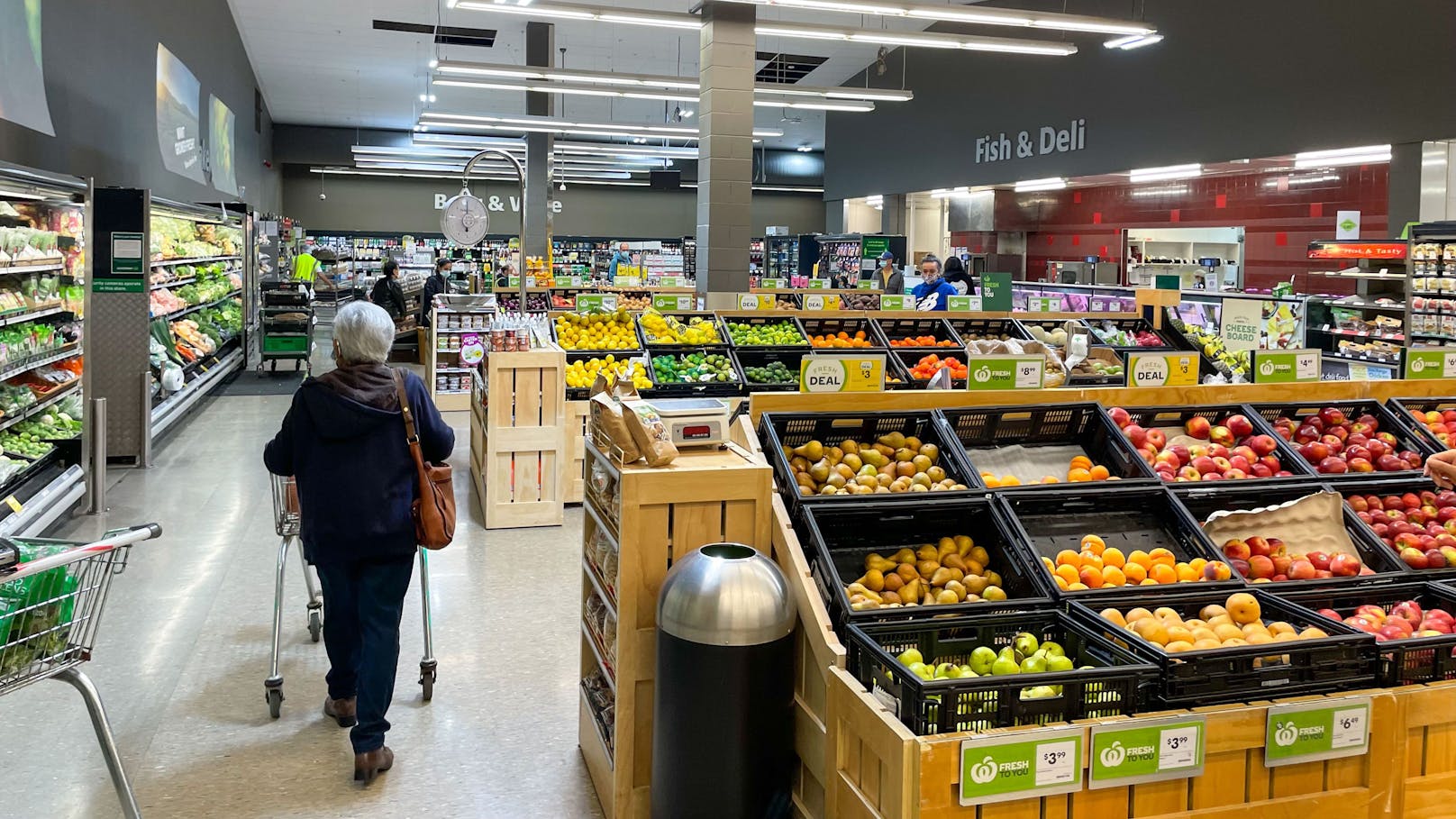 Nicht nur im Supermarkt bekommen die Österreicher die Inflation zu spüren.