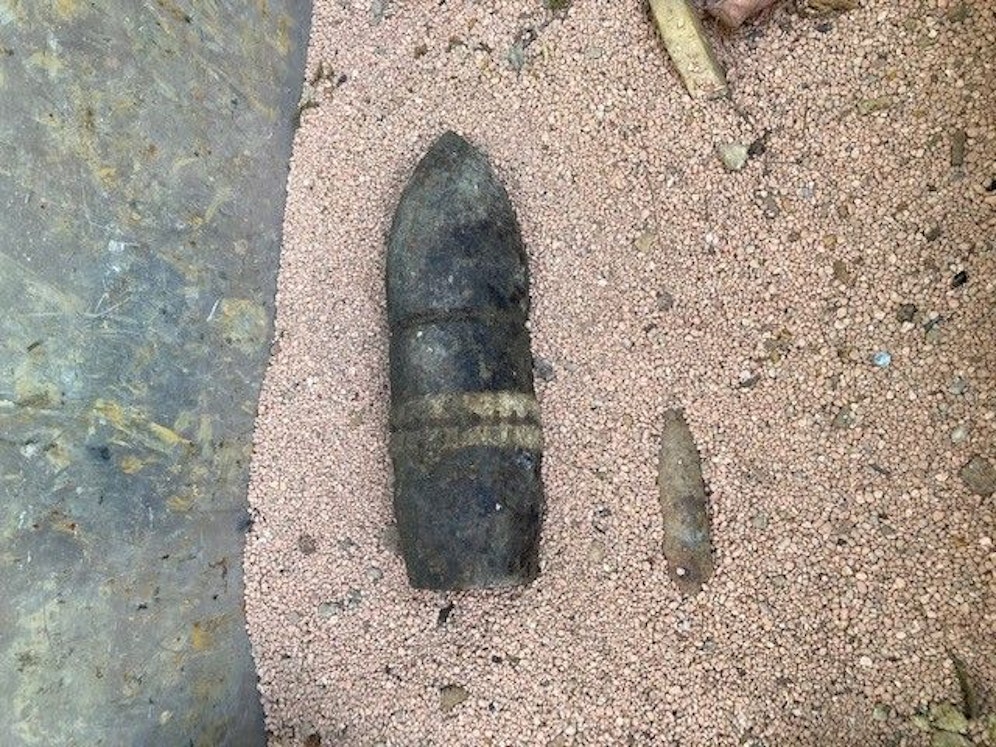 Ein Entminungsdienst transportierte die Panzergranate sicher ab.&nbsp;