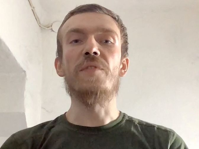 Asow-Kommandant Denys Prokopenko während der schicksalhaften Kapitulationserklärung am 20. Mai 2022.