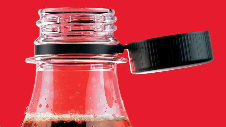 Coca-Cola kündigt in Großbritannien eine große Änderung bei seinen Flaschen an.