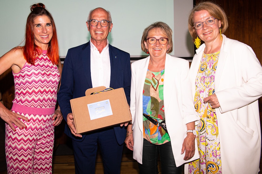 Sportwissenschafterin Heidi Sykora, Karl und Lieselotte Stangl, Senioren-Landesrätin Christiane Teschl-Hofmeister 