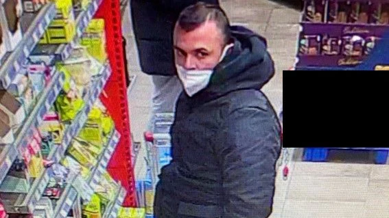Die Polizei fahndet derzeit nach zwei Supermarkt-Dieben.