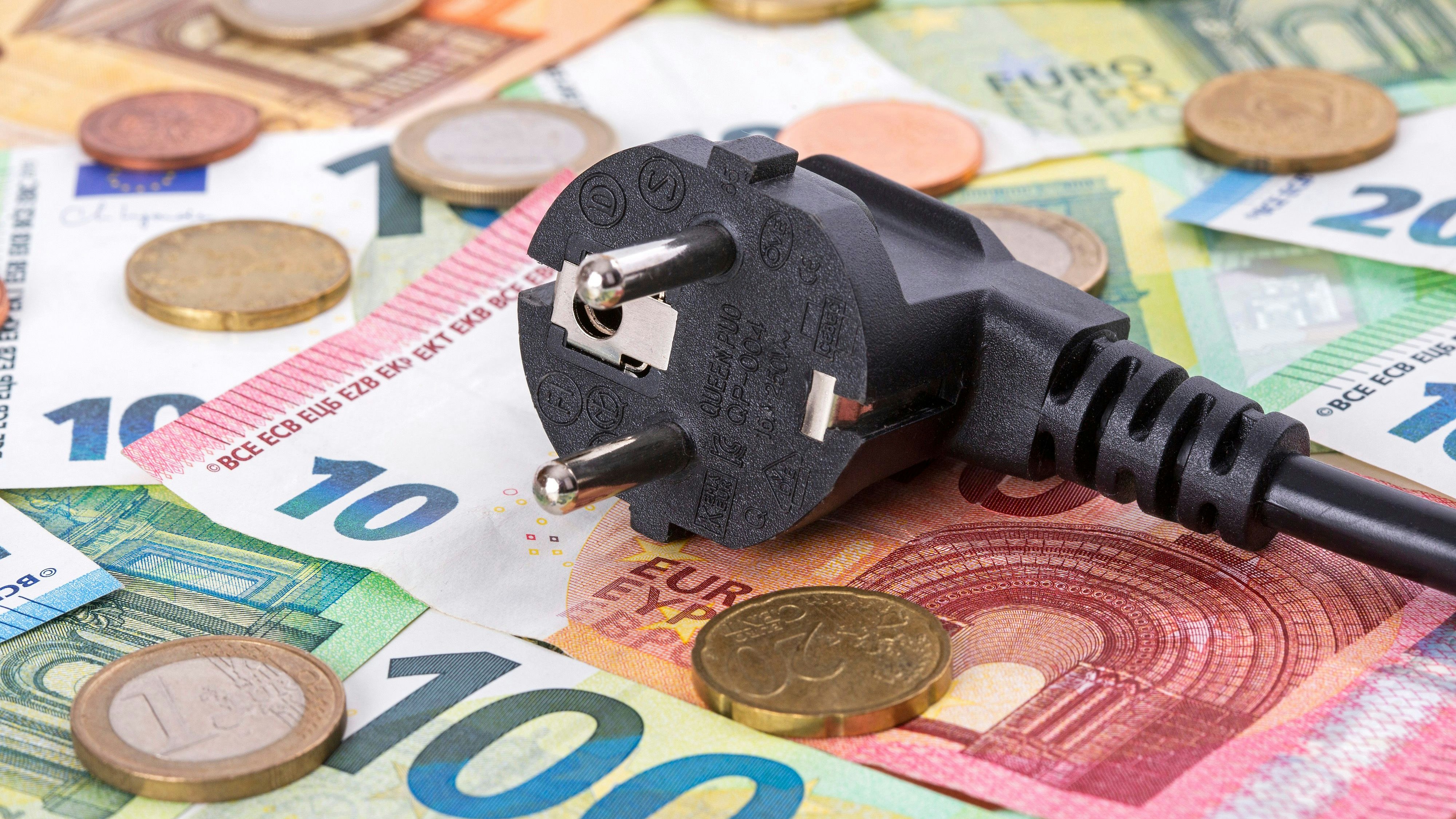 Download von www.picturedesk.com am 24.05.2022 (14:28).  Strompreis, Symbolbild - 20211227_PD4338 - Rechteinfo: Rights Managed (RM)