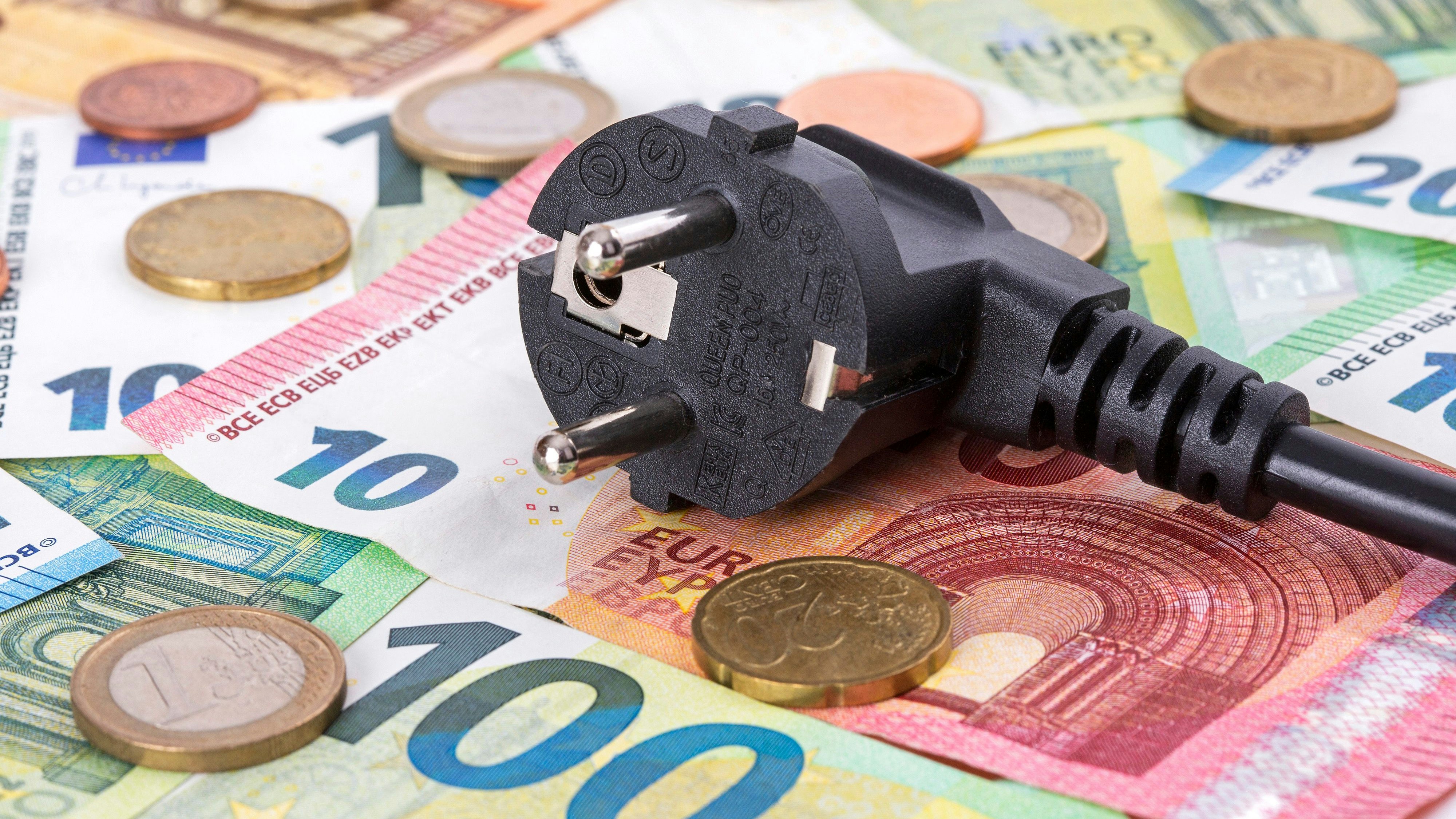 Download von www.picturedesk.com am 24.05.2022 (14:28).  Strompreis, Symbolbild - 20211227_PD4338 - Rechteinfo: Rights Managed (RM)