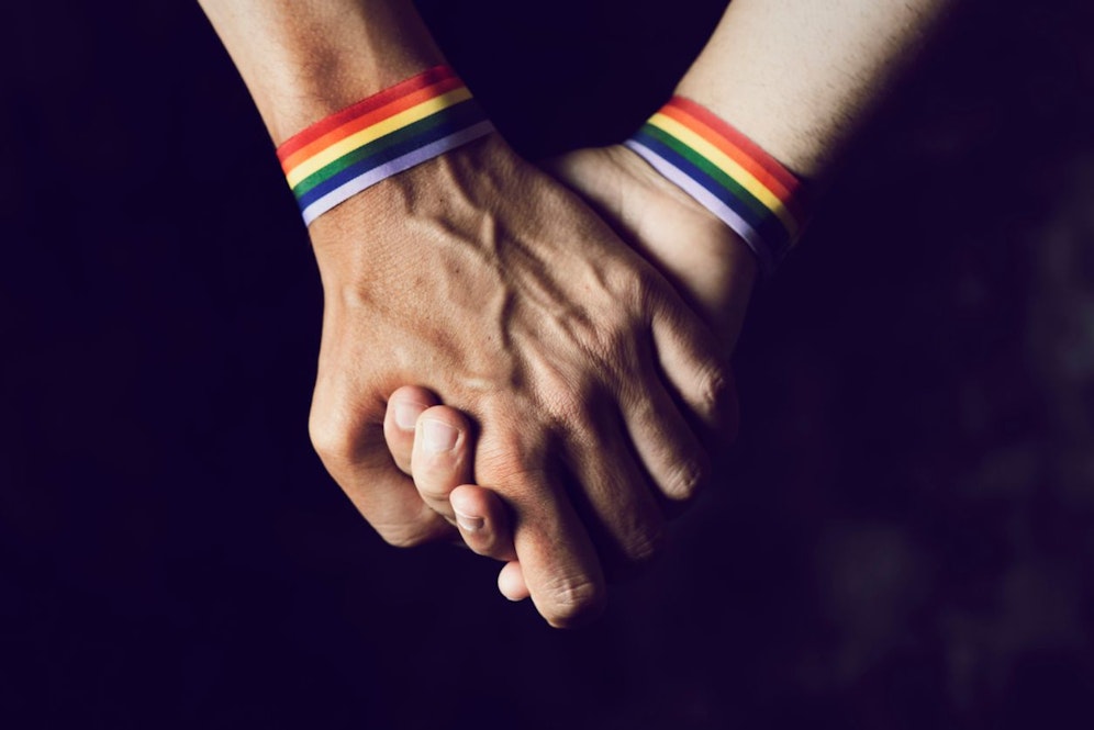 Egal ob homo, hetero, bi, trans, queer, inter- oder asexuell: Das Pockenvirus ist für alle gleich infektiös.
