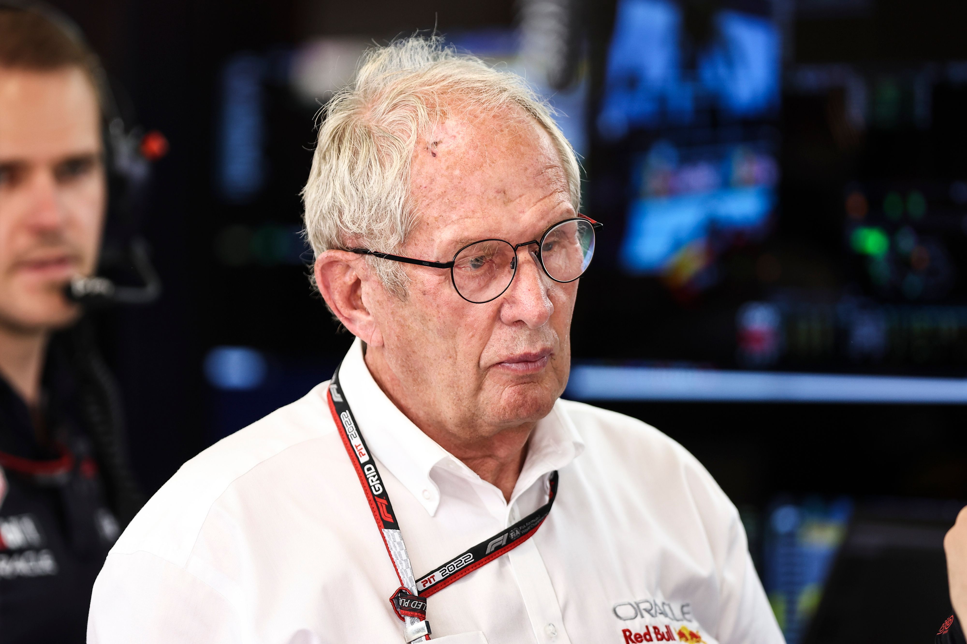 Red-Bull-Berater Helmut Marko enthüllte die Benzin-Probleme bei Red Bull. 