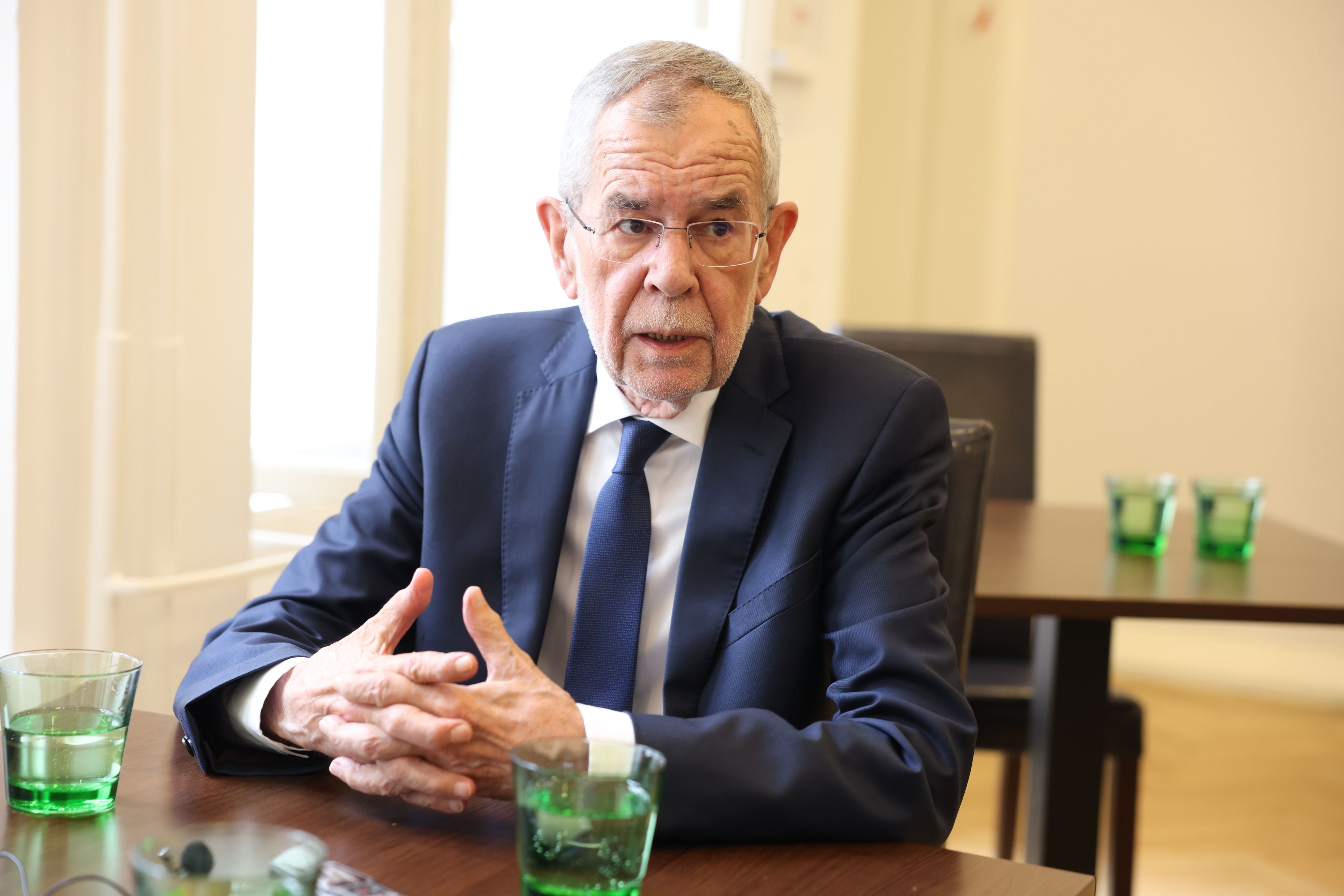 Alexander Van der Bellen im sorgt mit einem Teuerungs-Sager für Aufregung.