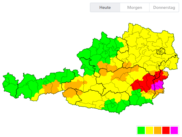 Die Wetterkarte am Dienstag (Stand 20.23 Uhr) zeigte vor allem im Burgenland und der Steiermark heftige Unwetter an.&nbsp;