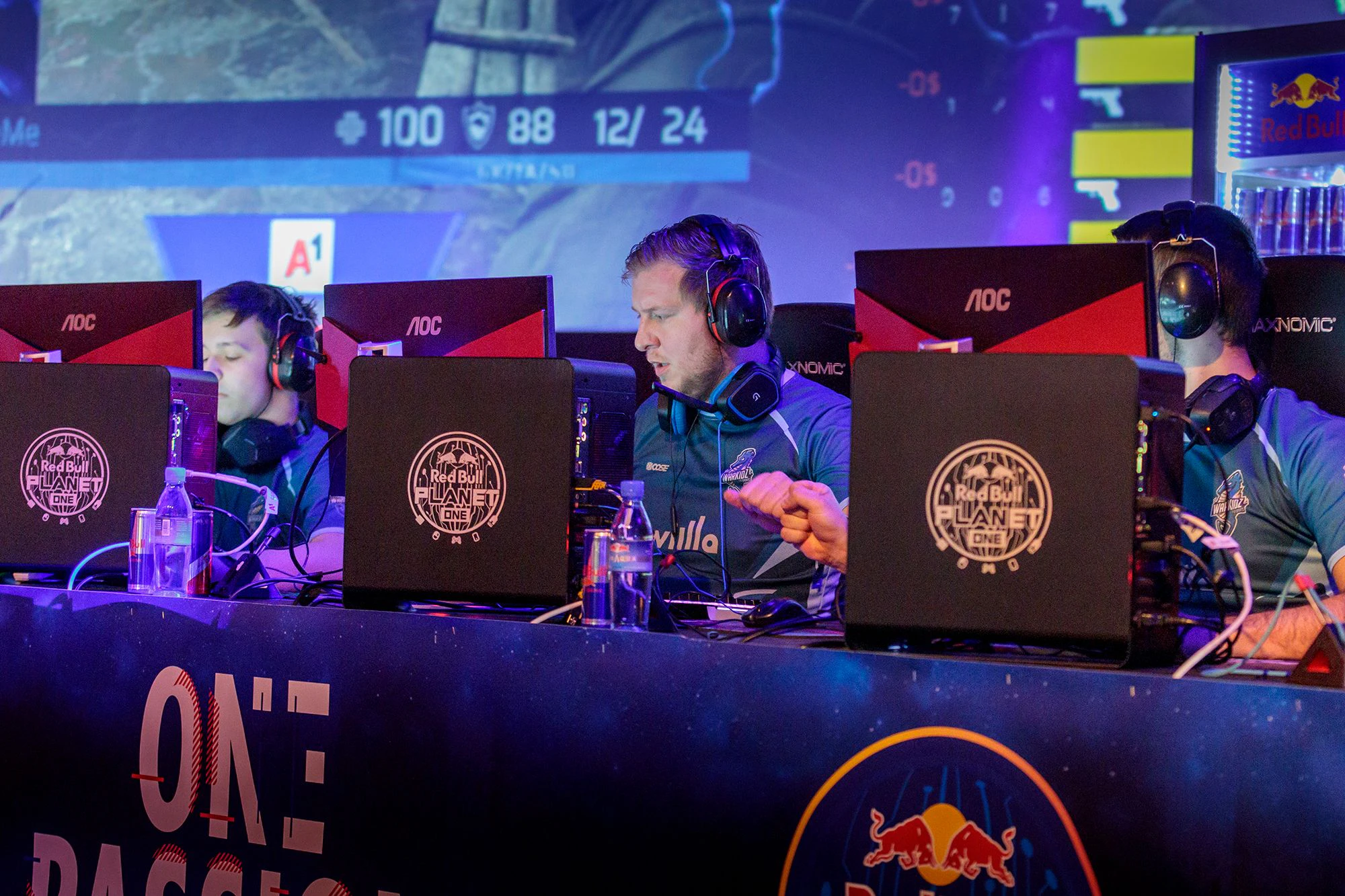 Red Bull pLANet one: Die coolste LAN-Party Österreichs an diesem Wochenende zu Gast in der Marx Halle Wien.