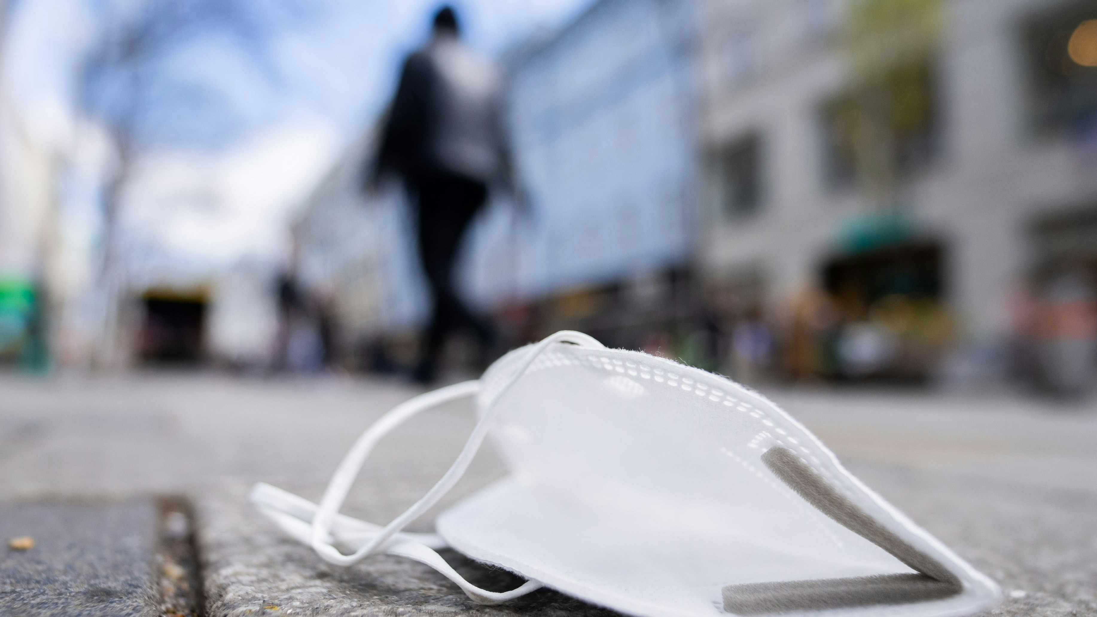 Die Regierung lässt die FFP2-Maske hinter sich. Nicht allen gefällt das.