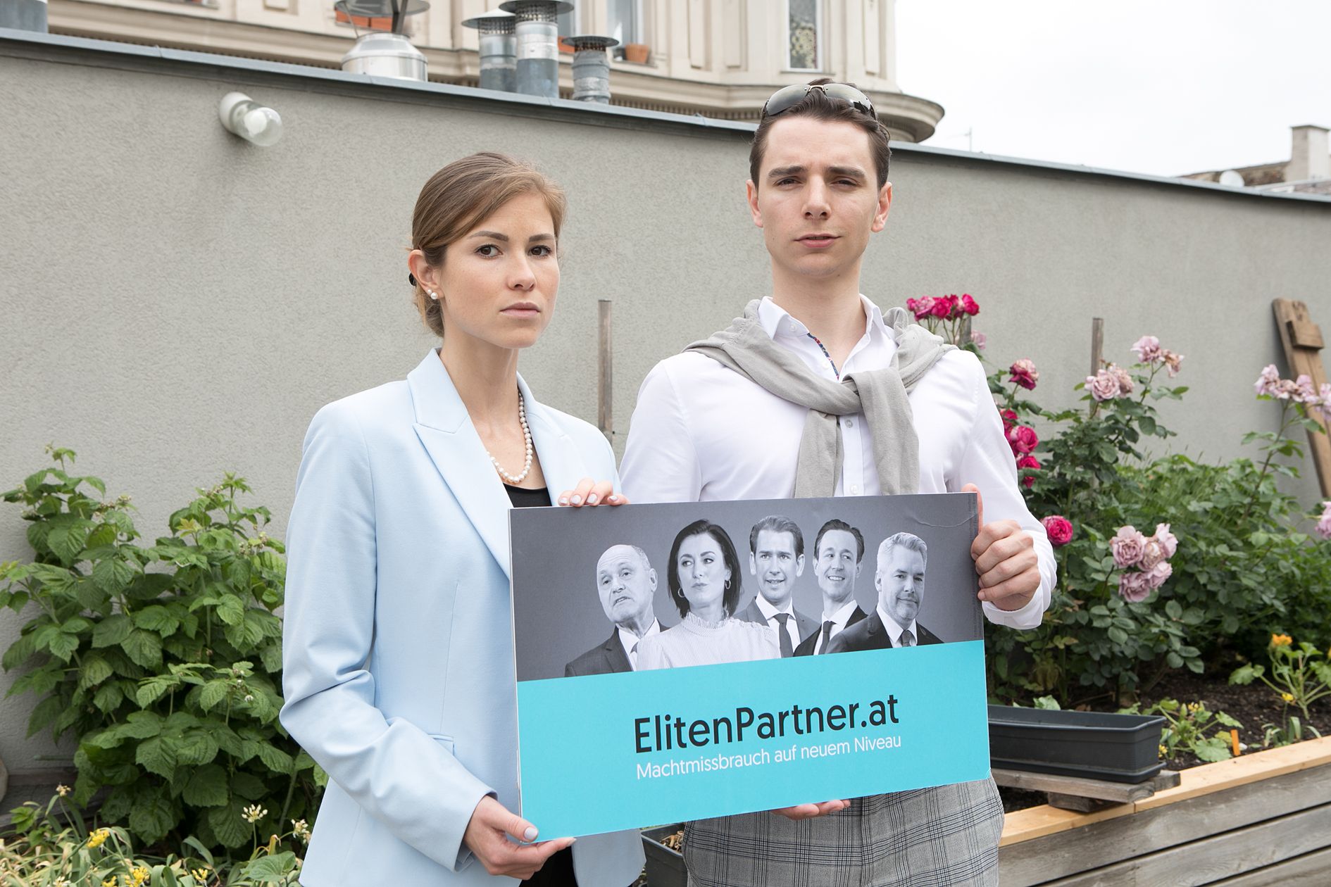 Die Junge Generation startet ihre Frühjahrs- und Sommerkampagne um auf den Zusammenhang zwischen Machtmissbrauch, der Volkspartei und sozialer Ungerechtigkeit aufmerksam zu machen.