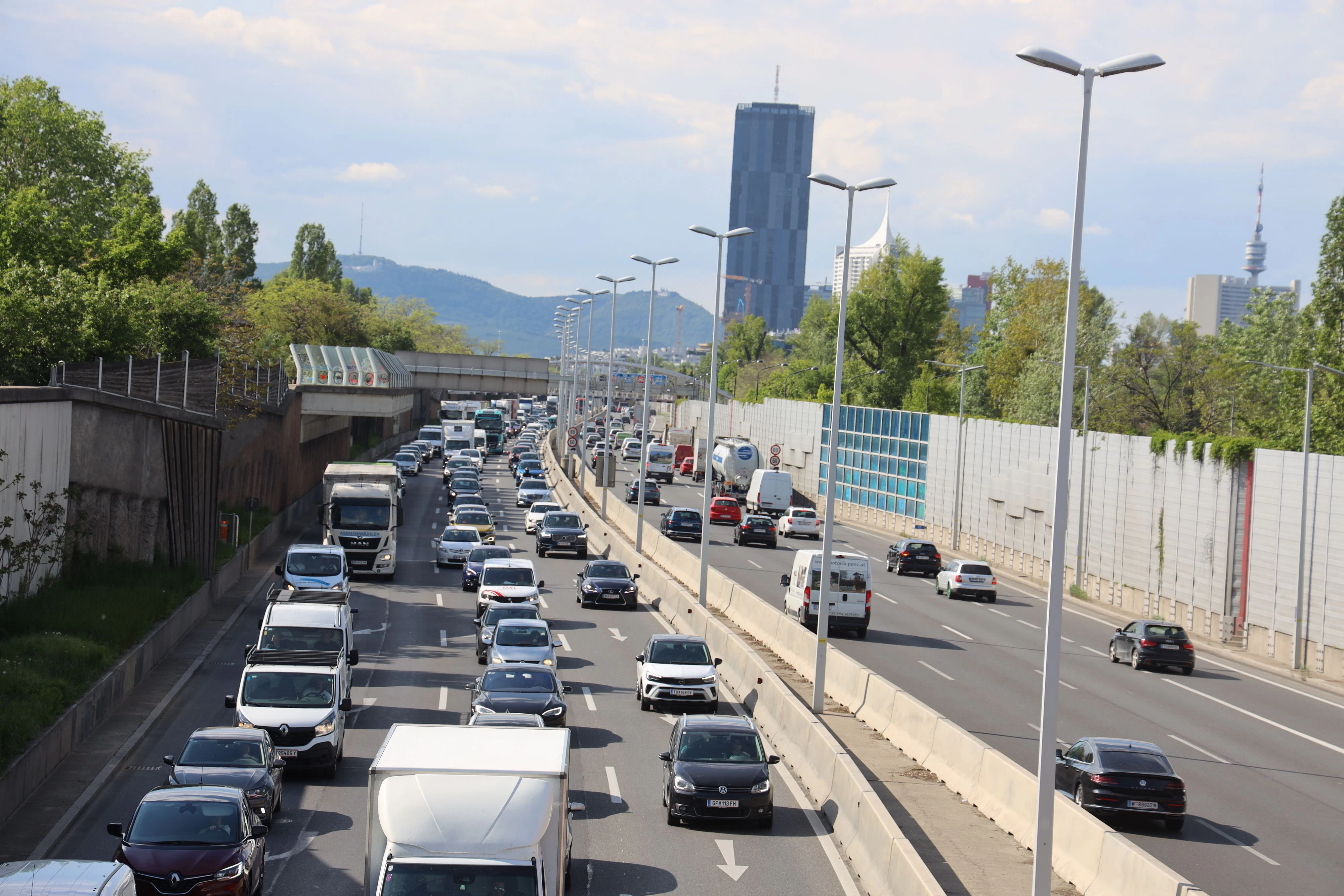 In Wien kommt es neuralgischen Verkehrspunkten zu massiven Zeitverlusten. Archivbild. 