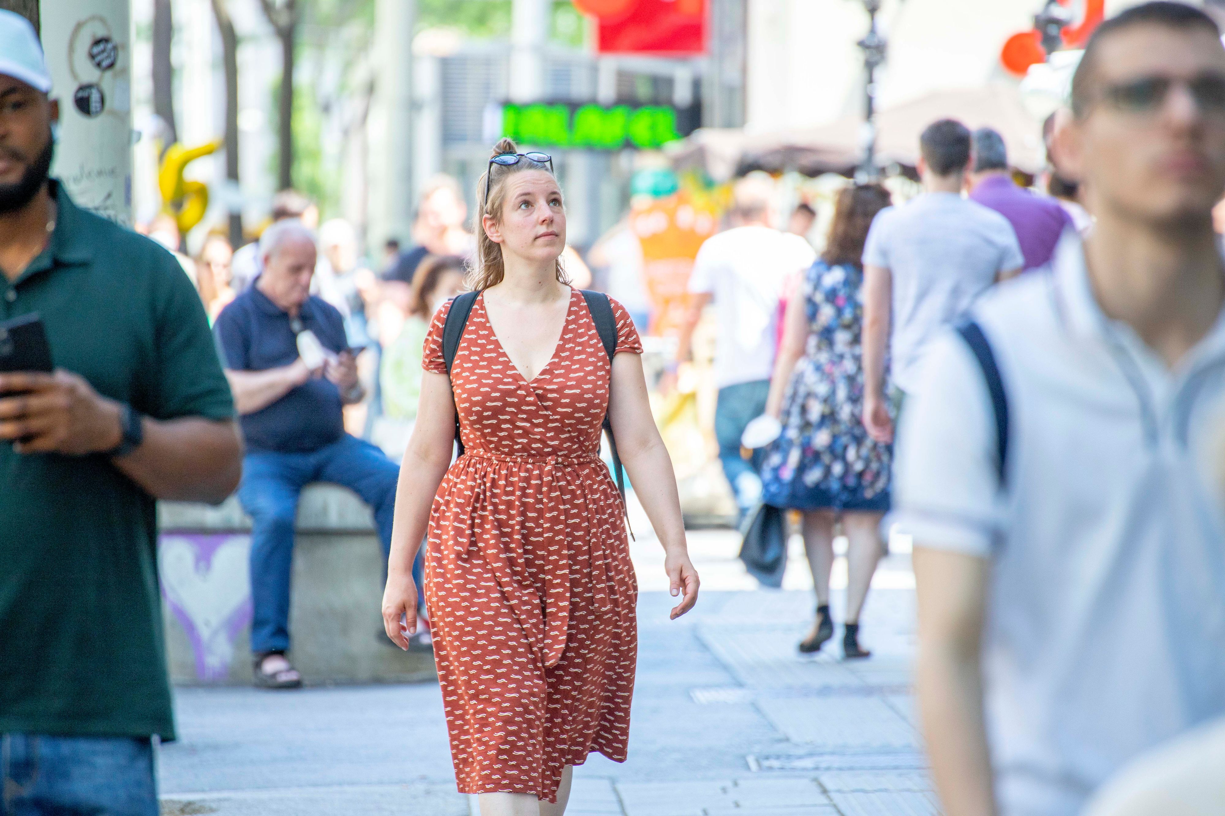 Die Coronazahlen sinken weiter, doch in der Bundeshauptstast bleibt die FFP2-Maske präsent.