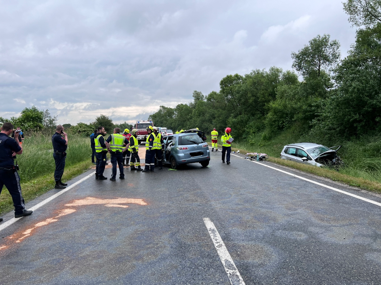 Heute.at - Frontalcrash fordert drei Schwerverletzte
