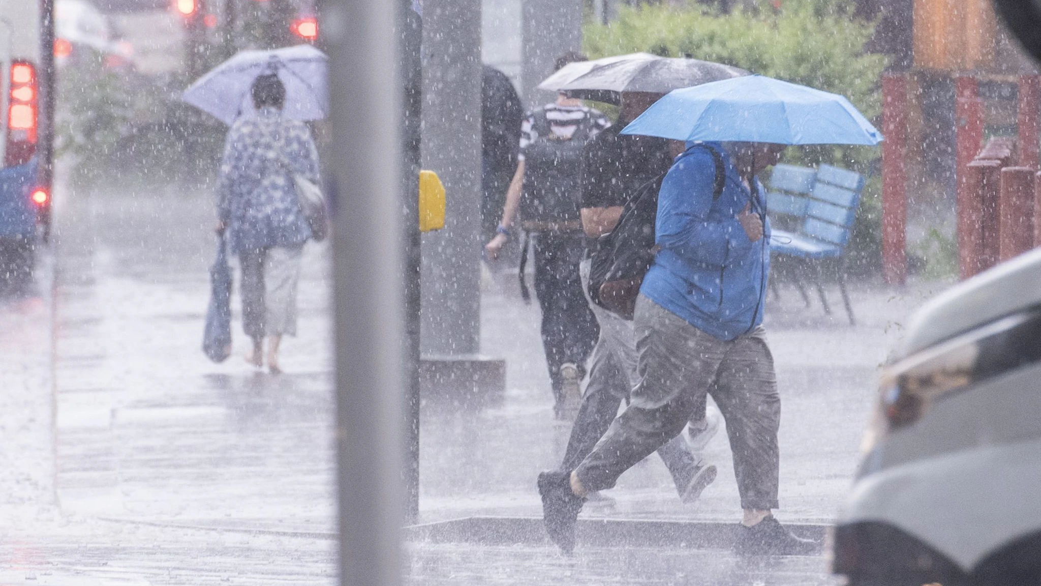 Das Wetter wird am Wochenende unfreundlich, Gewitter starten bereits am Freitag.