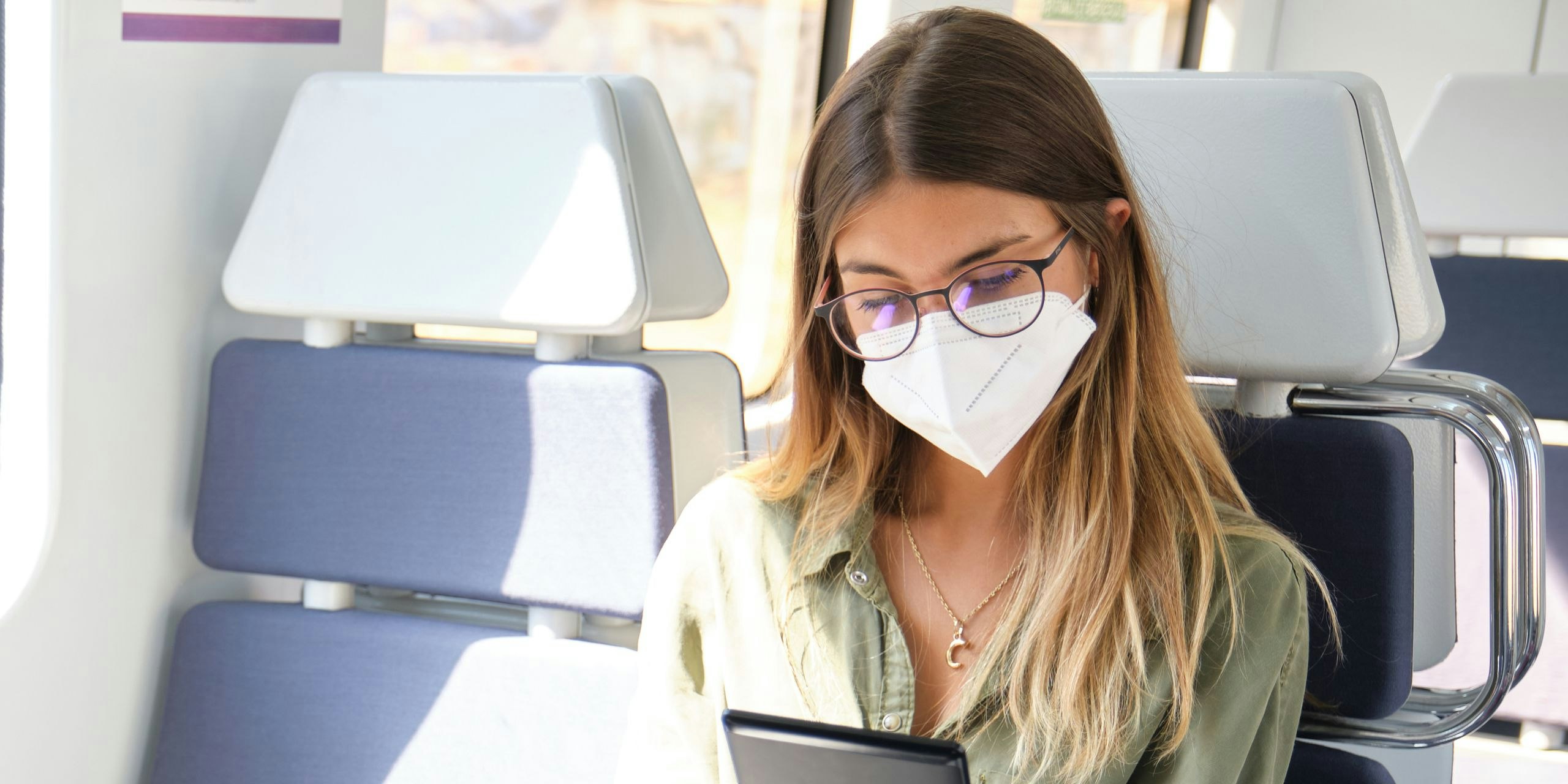 Wenn man mit dem Zug in Wien fährt, wird man weiterhin eine Maske tragen müssen.