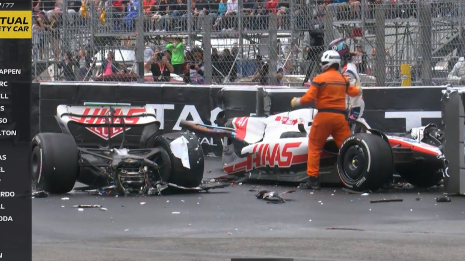 <strong>Mick Schumacher – Note: 0</strong>.&nbsp;Zunächst im hinteren Feld in so manches Gerangel verwickelt, dann ein Brutalo-Crash beim Schwimmbad – das Auto wurde in zwei Teile gerissen, er ist OK!