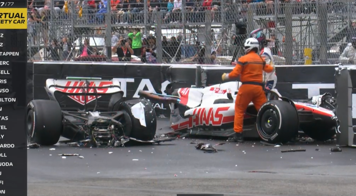 Mick Schumachers Haas zerbricht in zwei Teile.