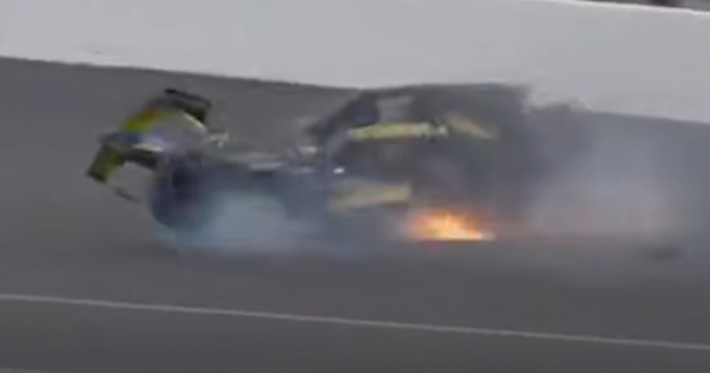 Mega-Crash bei einem IndyCar-Event