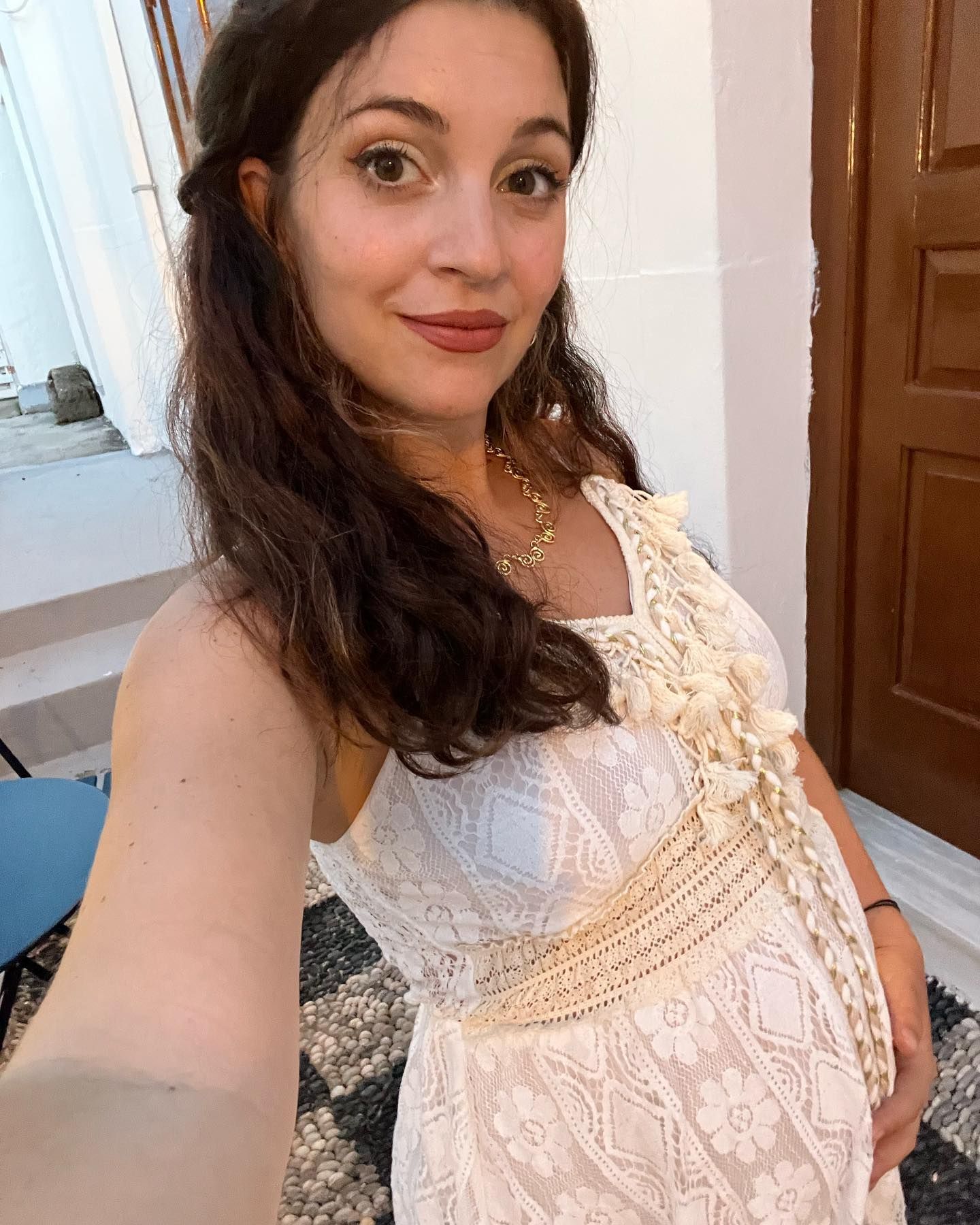 Nadine Beiler zeigt ihren kleinen Babybauch 