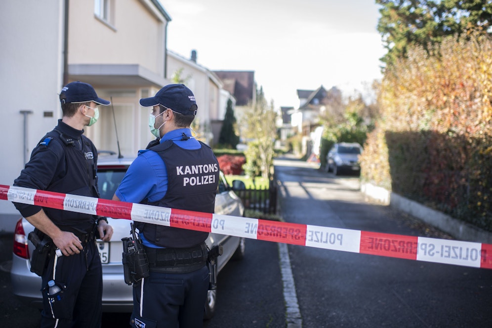 Der Raubüberfall ereignete sich in der Gemeinde Jonen, in der Schweiz. (Symbolbild)