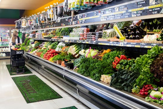 Konsumenten sollten zu Bio-Obst und -Gemüse greifen.