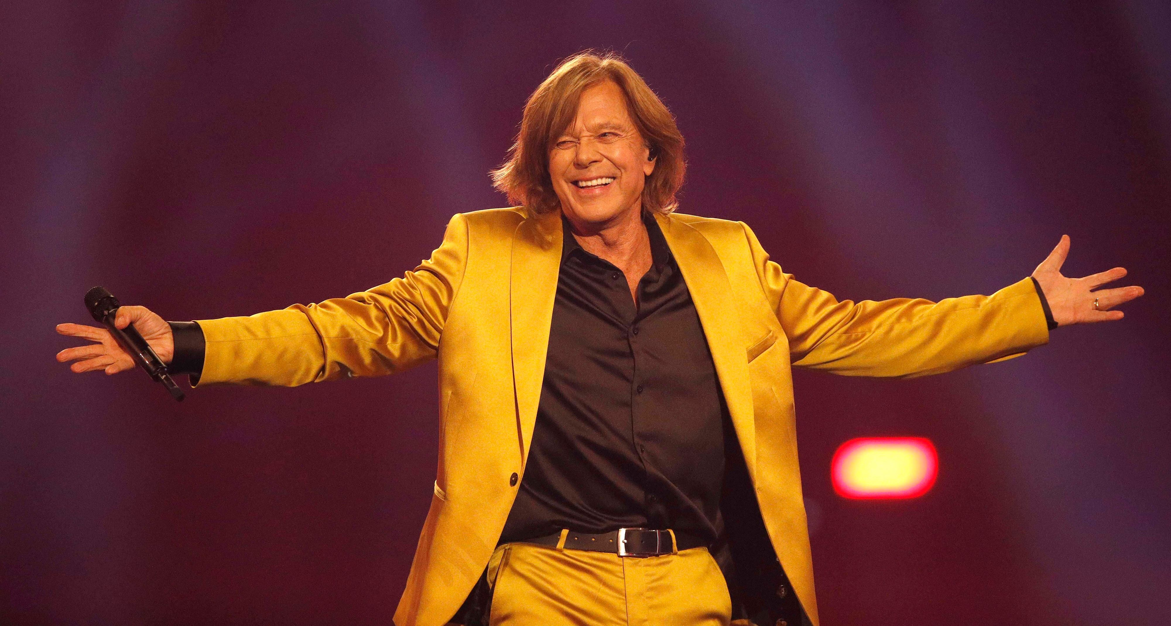 Der Sänger stößt an seine körperlichen Grenzen.