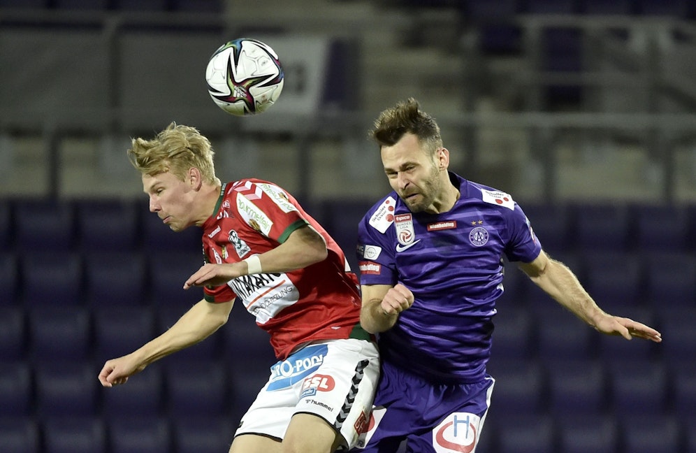 Michael Madl in einem seiner letzten Bundesliga-Spiele im April 2021 gegen Ried. Jetzt heuert er bei den Oberösterreichern als Co-Trainer an.