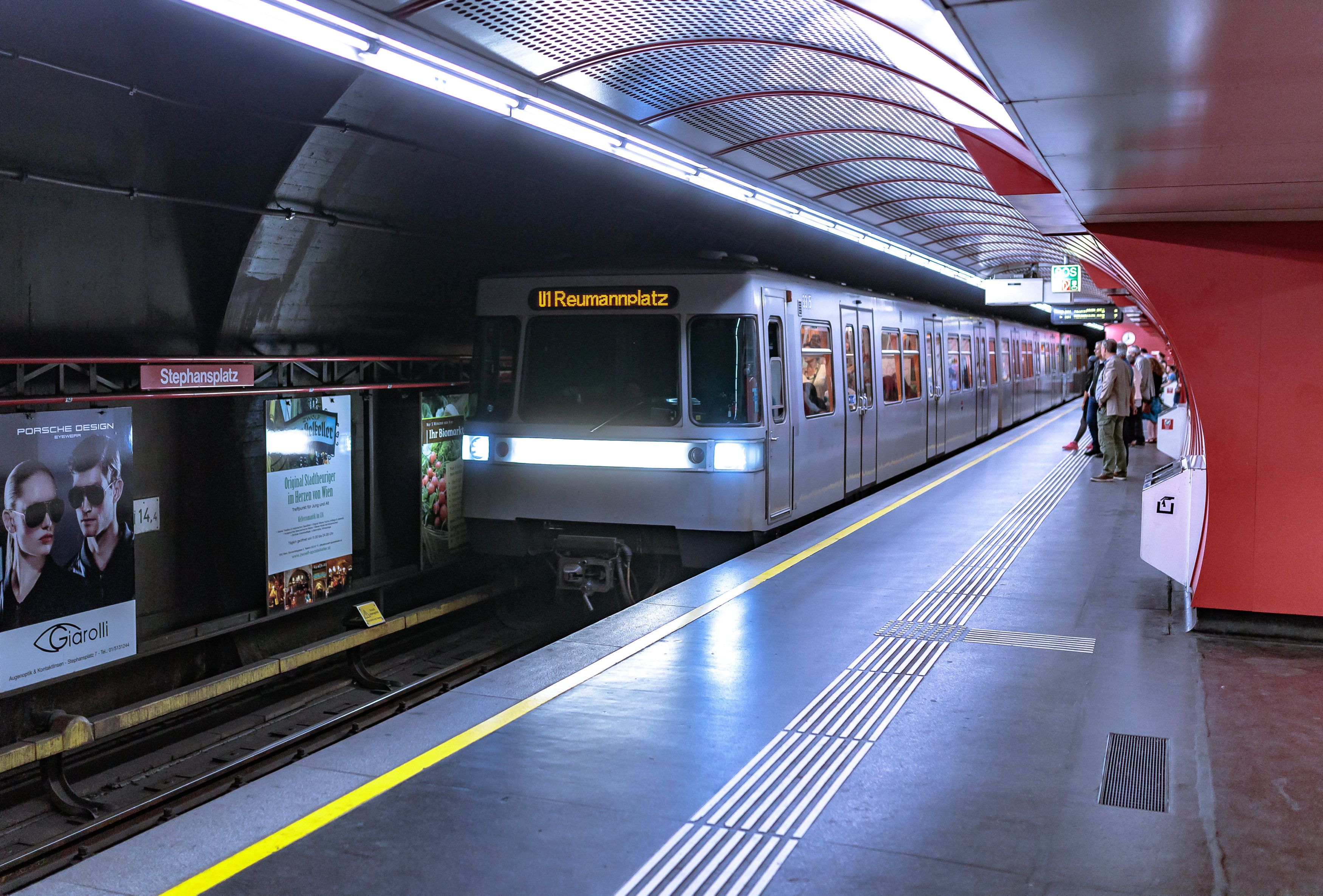 Dem 30-Jährigen wurde die Fahrt mit der U-Bahn untersagt.