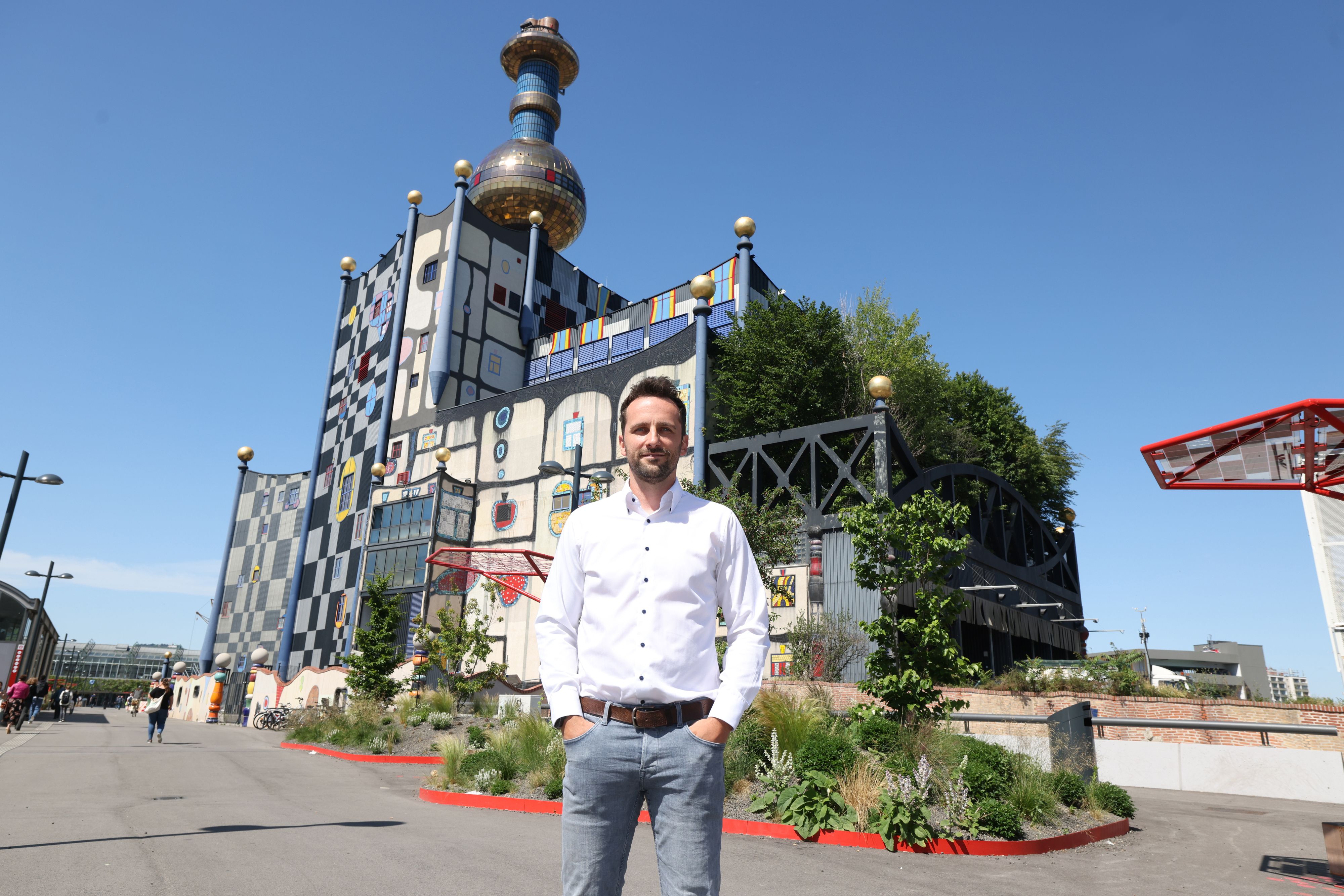 20220531 / klimapionier dominik dabrowski von hauscomfort mit projekt "mobile osmoseanlage zur chemiefreien fensterreinigung" / foto: sabine hertel / tageszeitung heute