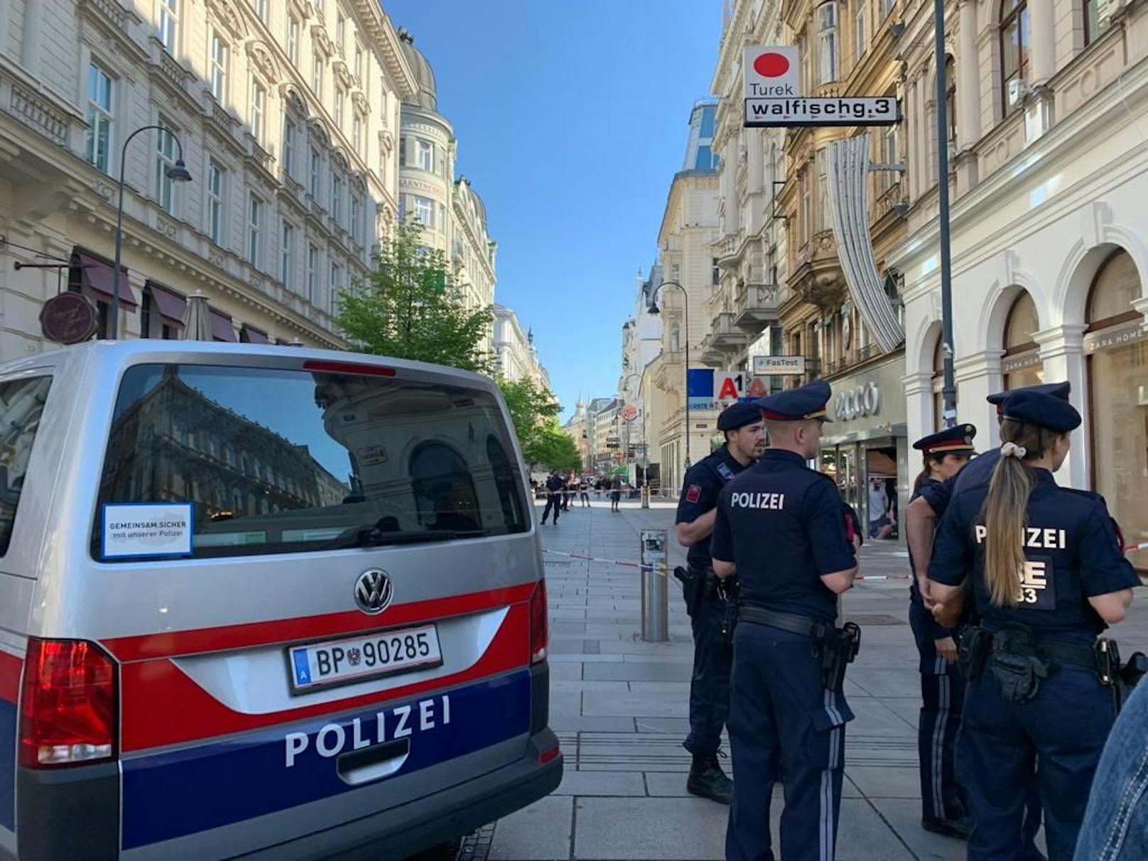 Die Polizei war auf der Kärntner Straße im Einsatz.