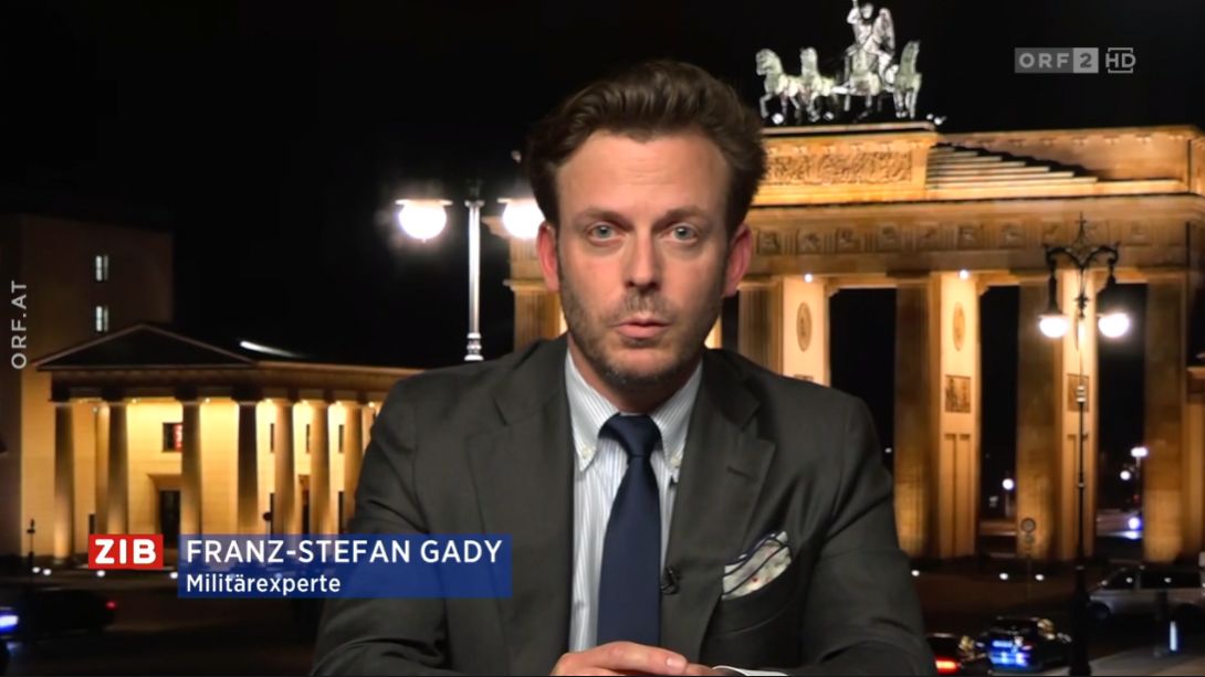 Militärexperte Franz-Stefan Gady zu Gast in der ZIB2 mit Martin Thür am 1. Juni 2022.