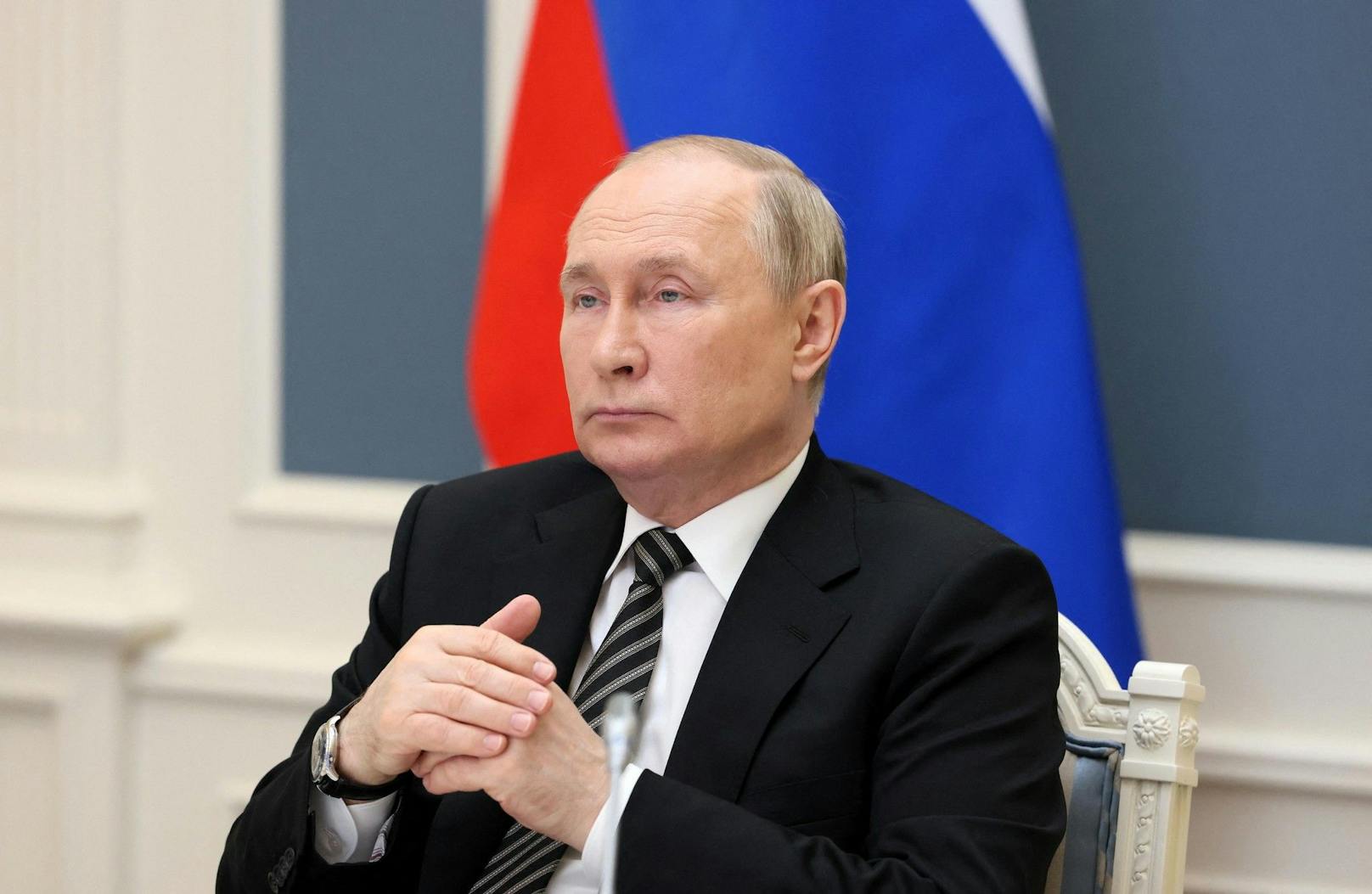 Es mehren sich die Gerüchte, dass der russische Präsident Wladimir Putin extrem krank sein soll.