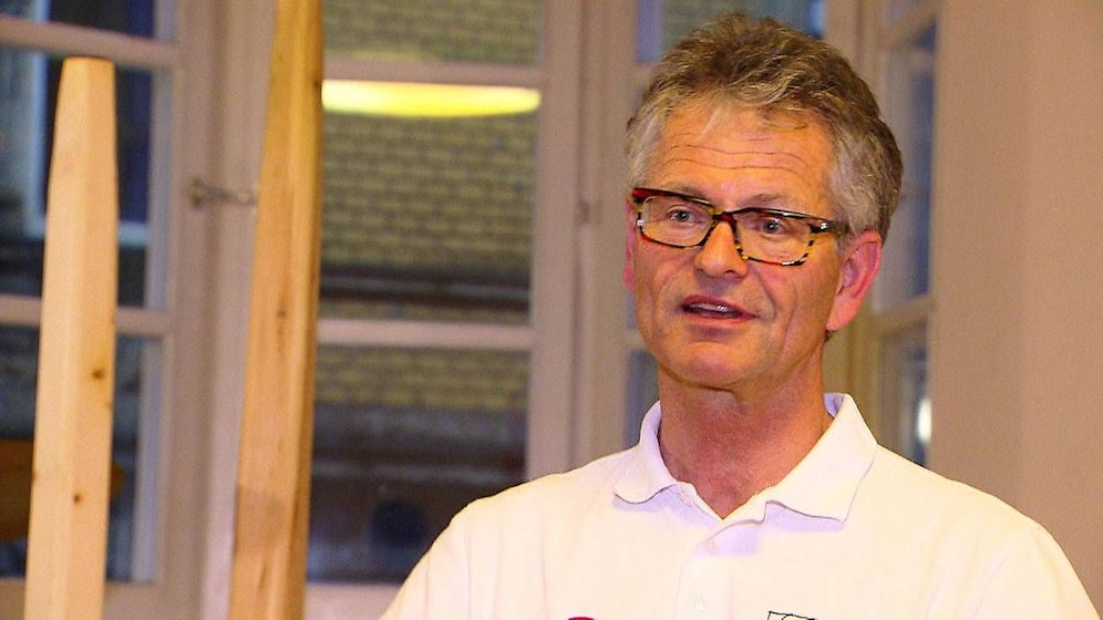 Thomas Rainer will mit einem Experiment ein Mittel gegen das Schnarchen entdecken.