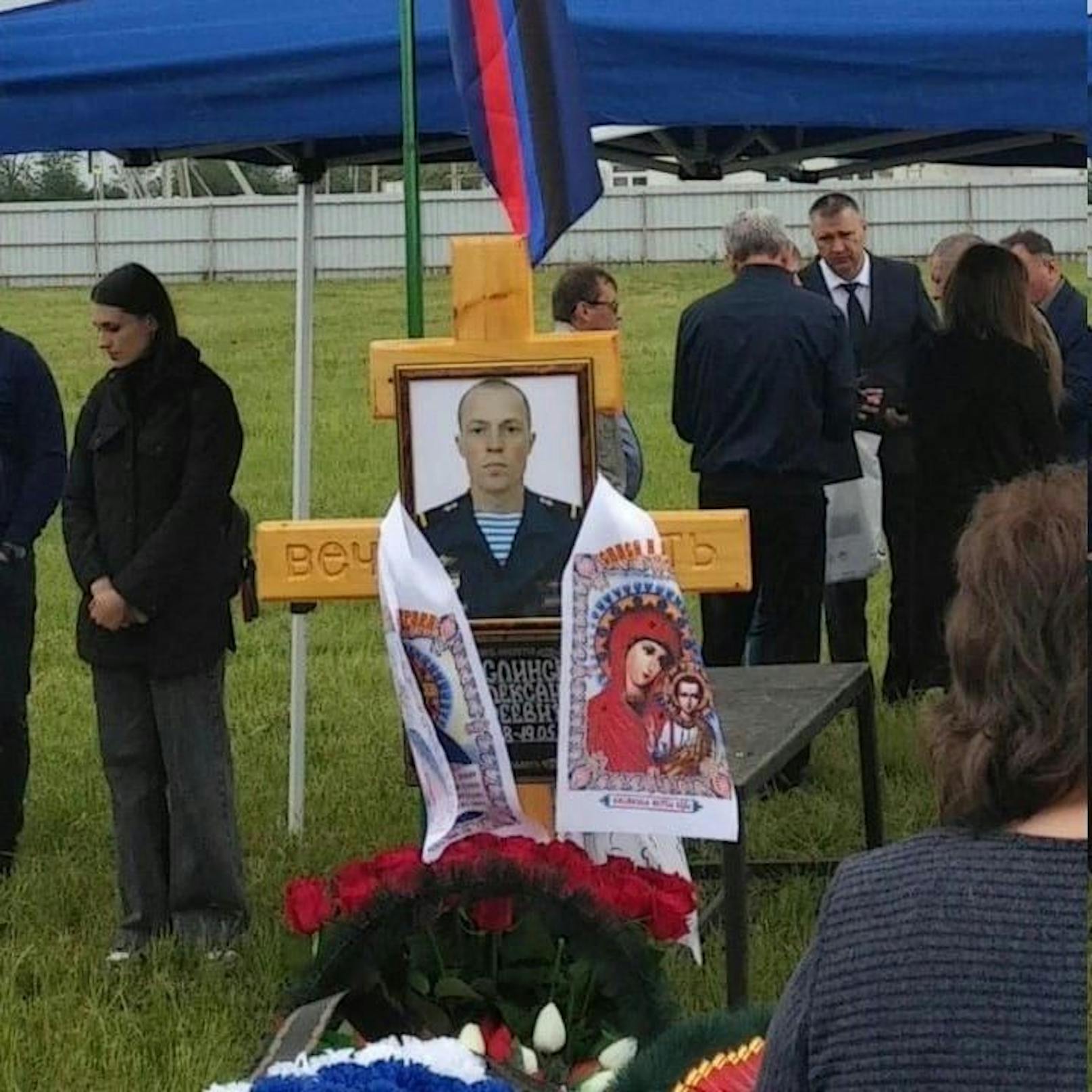 Die Nachricht wurde von russischen Medien bestätigt. Er sei in seinem Heimatdorf beerdigt worden, heißt es.