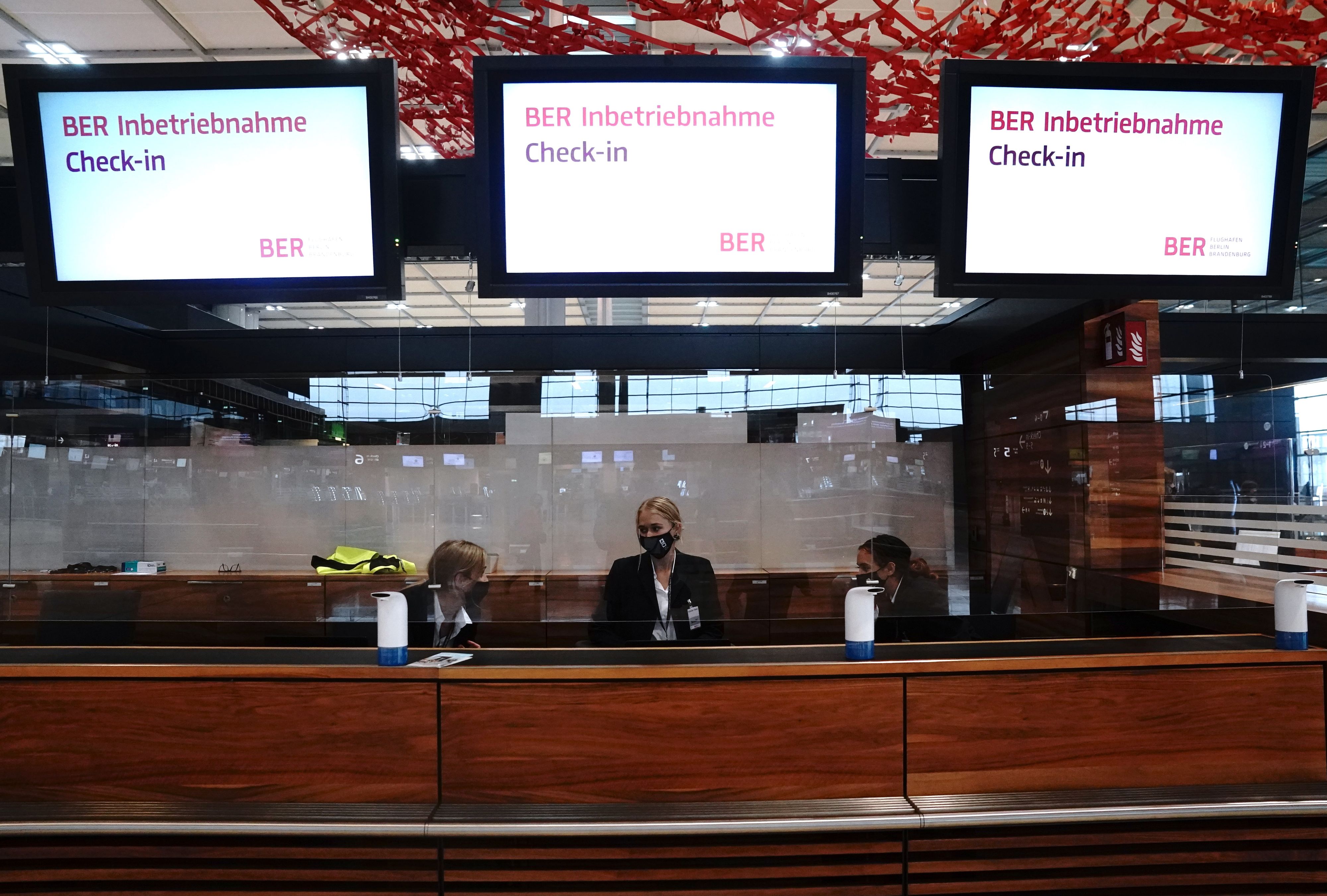 Aufgrund eines Personalmangels an deutschen Flughäfen sucht die Luftverkehrsbranche nun nach etwa 2.000 Leiharbeitern aus der Türkei.