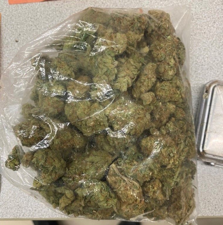 Auch Drogen wurden bei dem mutmaßlichen Täter gefunden.