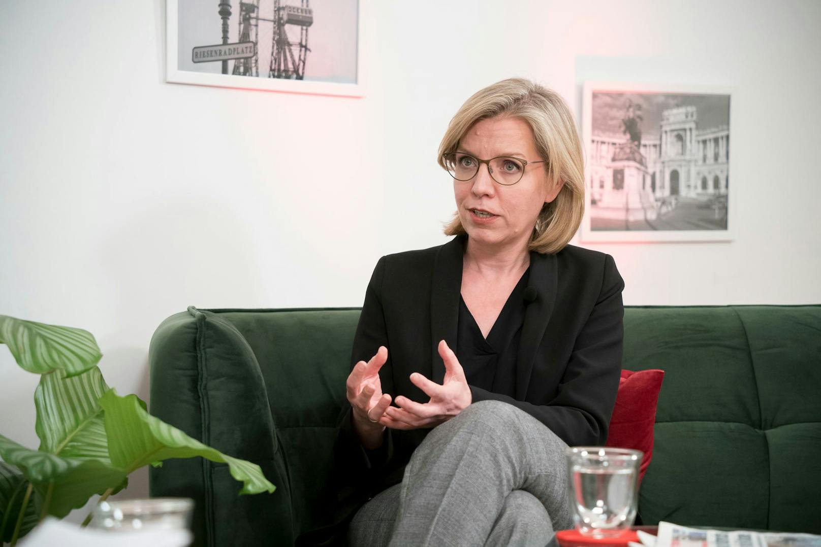 Klimaministerin Leonore Gewessler gibt den Österreichern 250 statt 100 bis 200 Euro.