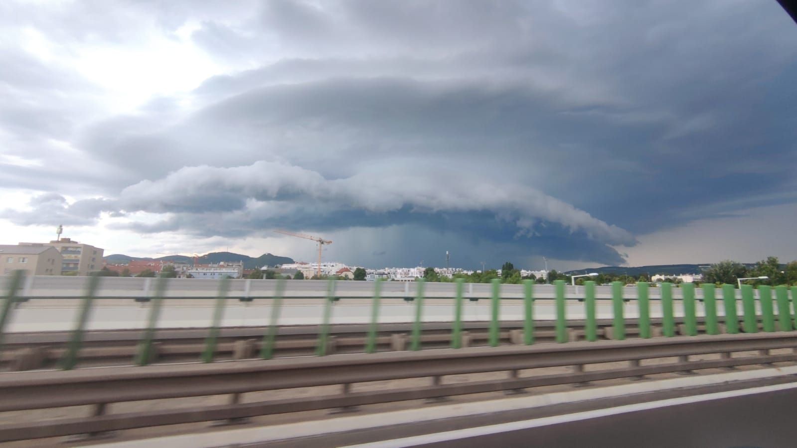 Gewitterwolken in Wien-Floridsdorf