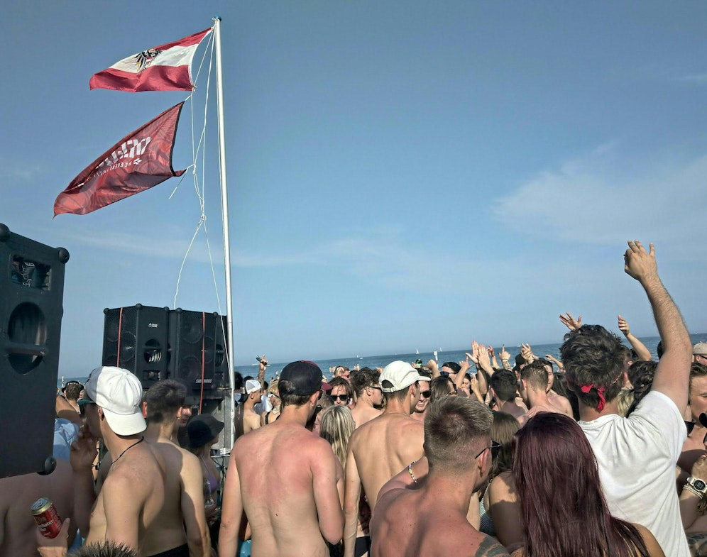 Lignano war schon immer als Party-Hotspot am Pfingstwochenende bekannt.