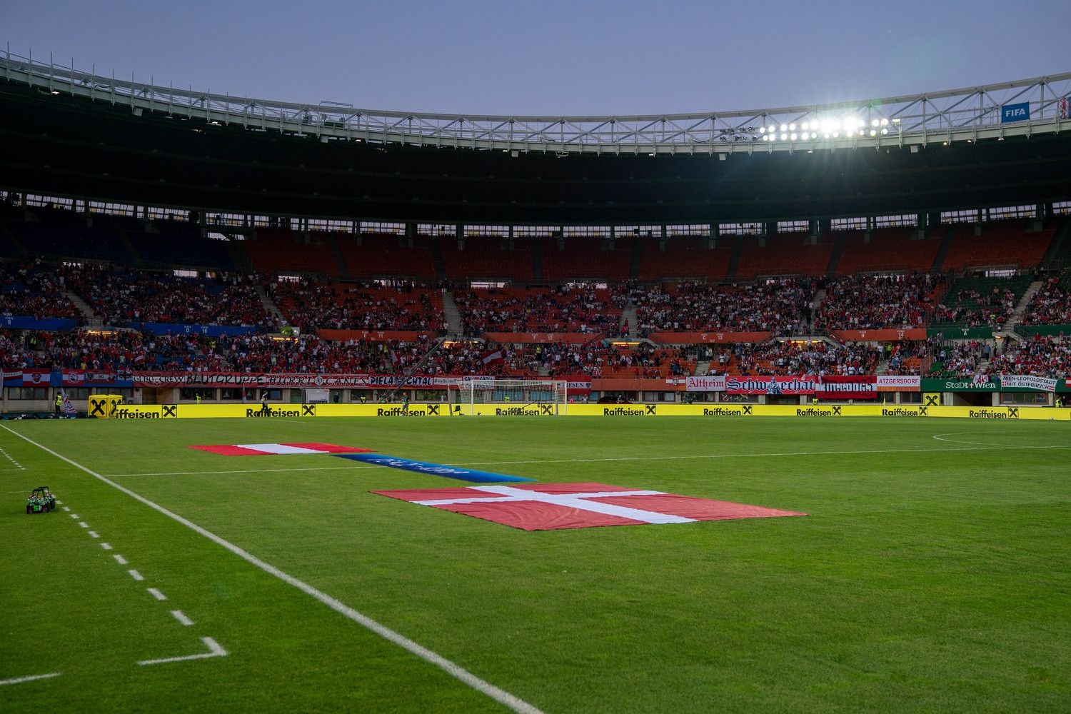 Stromausfall im Ernst-Happel-Stadion