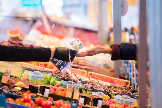 Besonders bei zwei Produkten aus dem Obst- und Gemüsesegment schießen die Preise deutlich in die Höhe. 