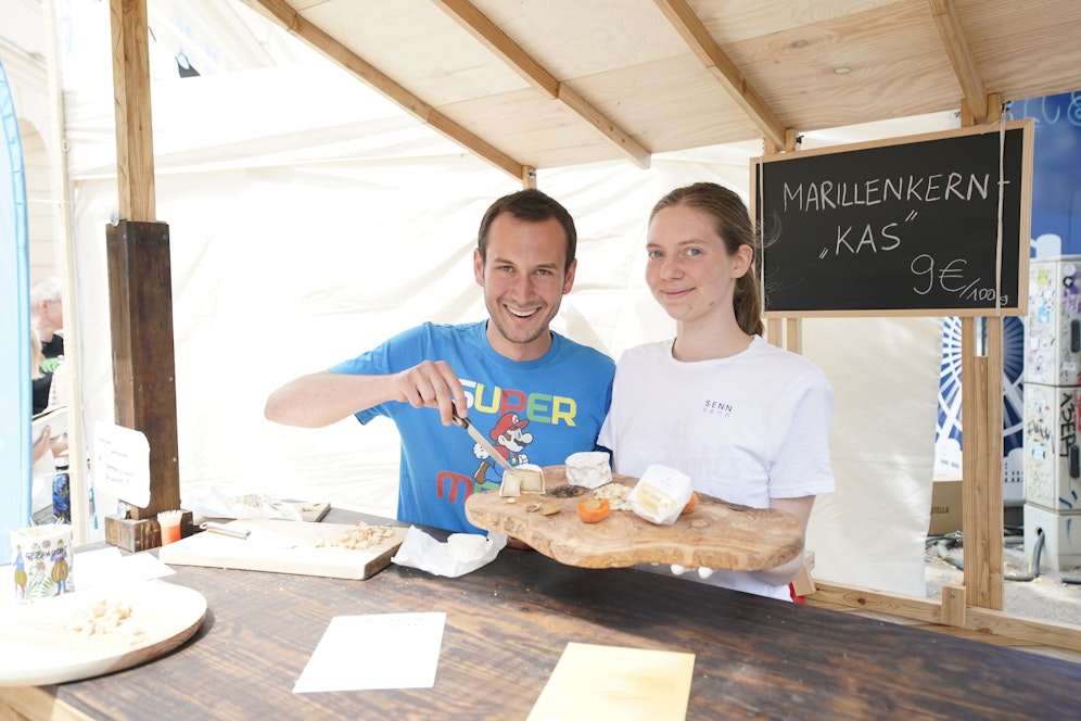 Flavio Ceccarelli und Mitarbeiterin Florentina sorgten bei der 