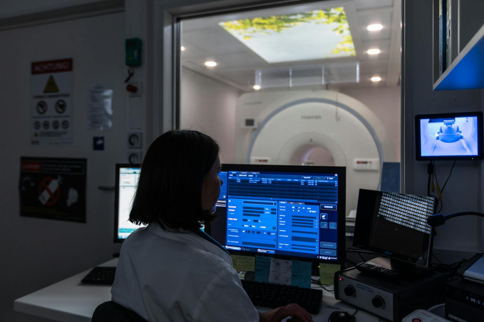 Die Röntgendiagnostik in Hollabrunn war österreichweit die erste radiologische Ordination, die radiologische Befunde in Zusammenarbeit mit A1 und dem Software-Unternehmen CAS in der Elektronischen Gesundheitsakte ELGA verfügbar gemacht hat.