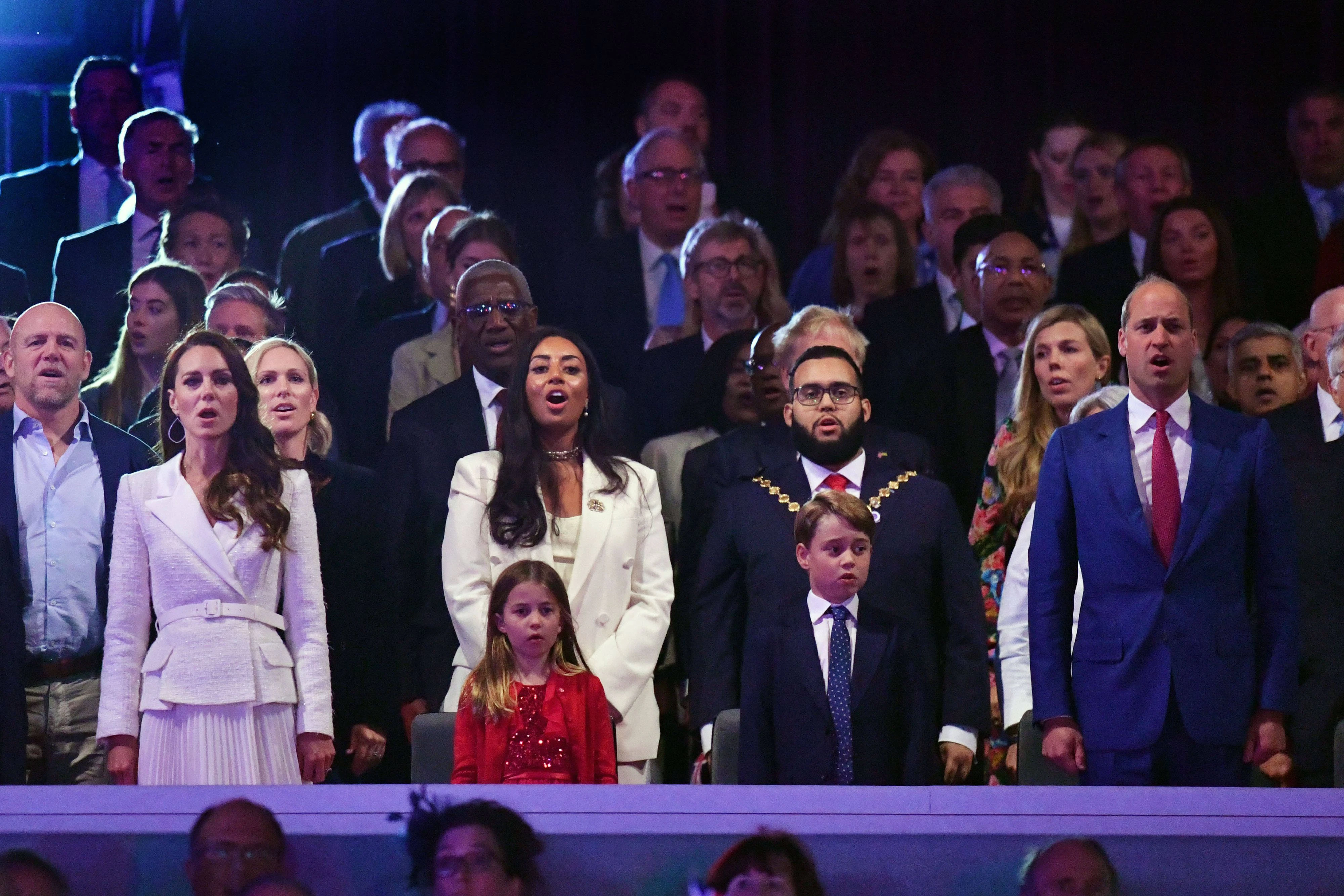 . 04/06/2022. London, United Kingdom. Prince William, Kate Middleton, Prince George and Princess Charlotte at the Platinum Party at the Palace on day three of the Platinum Jubilee celebrations in London. PUBLICATIONxINxGERxSUIxAUTxHUNxONLY xi-Imagesx IIM-23481-0196 